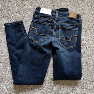 American Eagle Ne(X)T Level Stretch Skinny Low Rise Size 2 NWT
